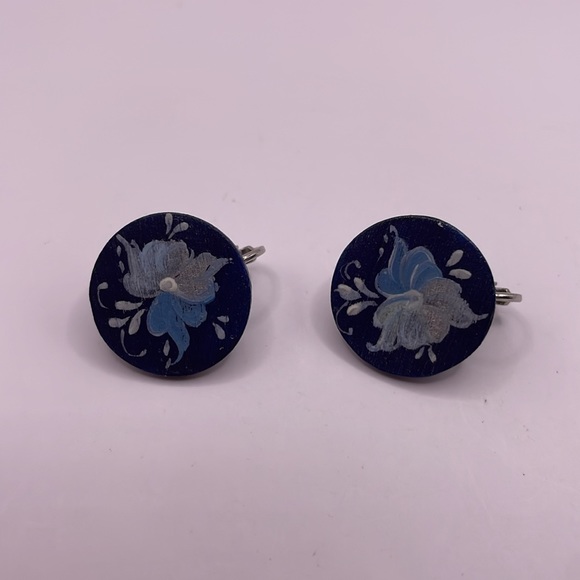 Vintage Navy Blue Hand painted Circle Floral Flower Clip On Statement Earrings - Picture 2 of 3